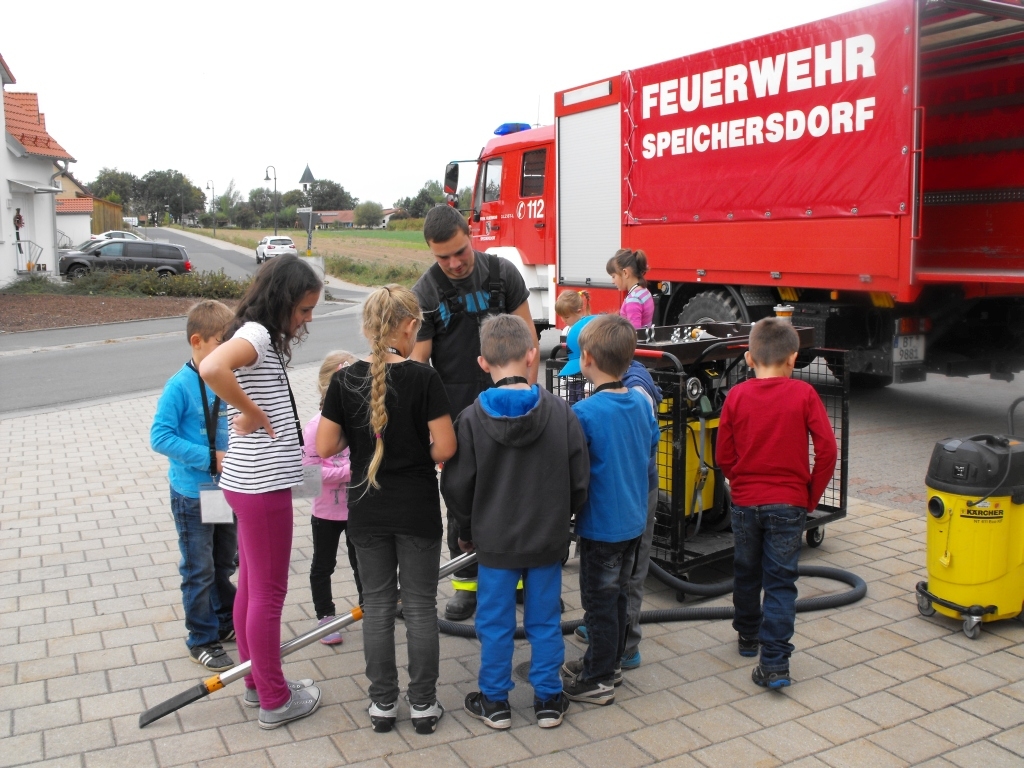 Kinderfeuerwehr am 01.10.16